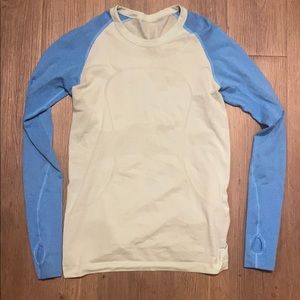 Size 8 lululemon swiftly tech- blue colorblocked